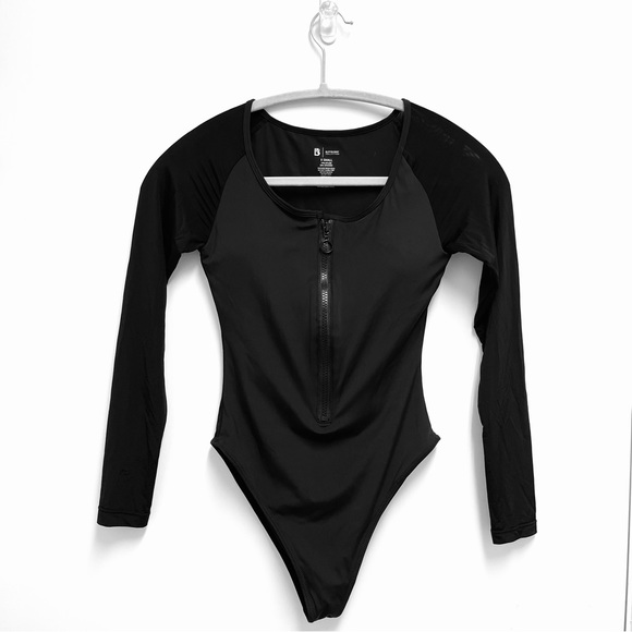Buffbunny Aquarius Long Sleeve 3/4 Zip-Up Performance Bodysuit - Picture 3 of 9